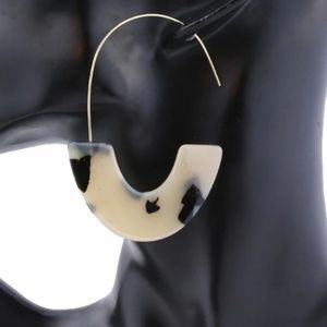 Earings